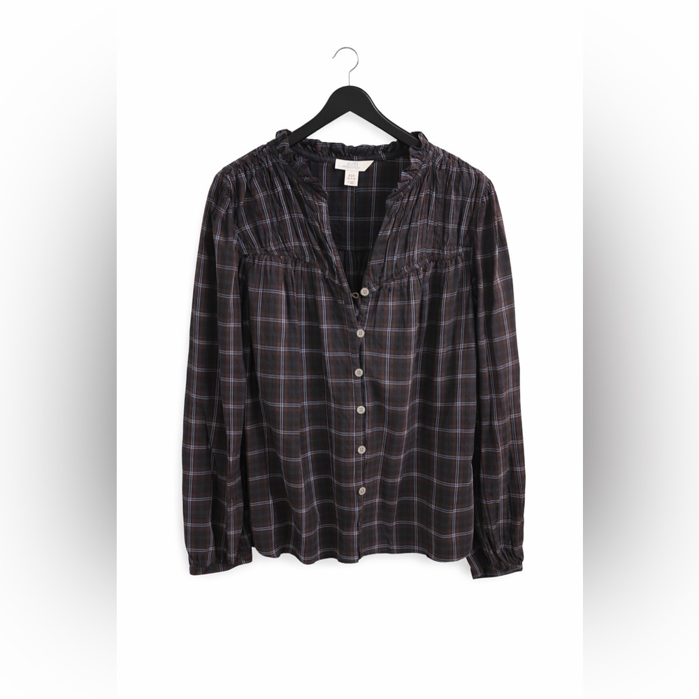 Chic dark plaid Button up blouse